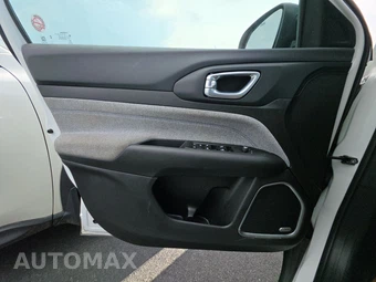 2025 Jeep Compass Latitude - miniatura 9