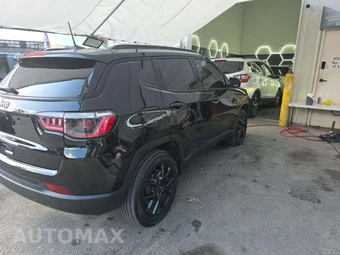 2025 Jeep Compass Latitude - miniatura 3