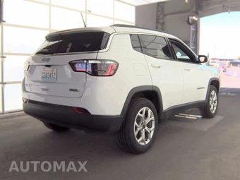 2025 Jeep Compass Latitude – miniatura 4