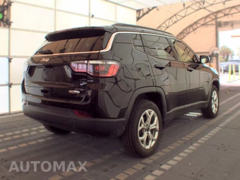 2025 Jeep Compass Latitude - miniatura 4