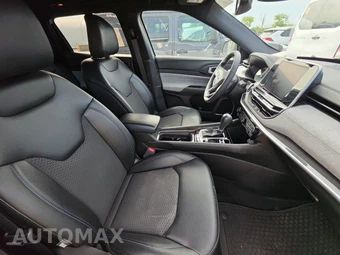 2025 Jeep Compass Latitude - miniatura 8