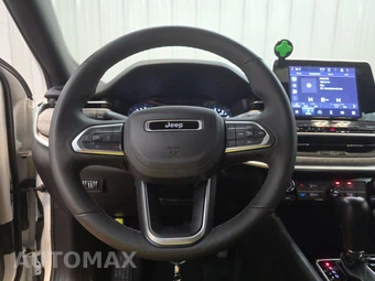 2025 Jeep Compass Latitude - miniatura 10