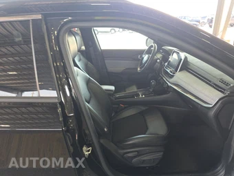2025 Jeep Compass Latitude - miniatura 8