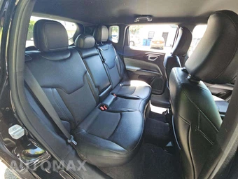 2025 Jeep Compass Latitude - miniatura 13