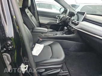 2025 Jeep Compass Latitude - miniatura 8
