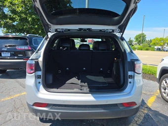 2025 Jeep Compass Limited - miniatura 14