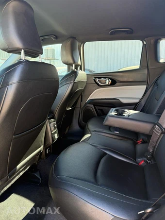 2025 Jeep Compass Limited - miniatura 8