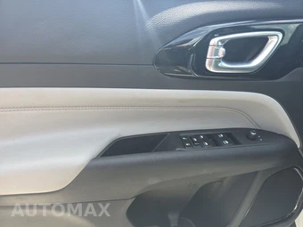 2025 Jeep Compass Limited - miniatura 9
