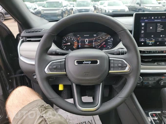 2025 Jeep Compass Limited - miniatura 10