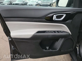 2025 Jeep Compass Limited - miniatura 9