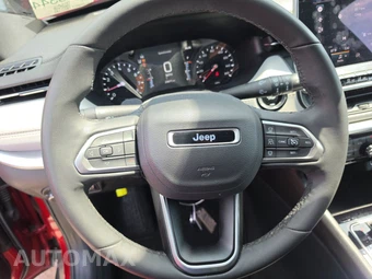 2025 Jeep Compass Limited - miniatura 10