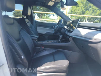 2025 Jeep Compass Limited - miniatura 8