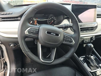 2025 Jeep Compass Limited - miniatura 10