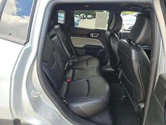 2025 Jeep Compass Limited - miniatura 16