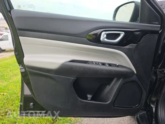 2025 Jeep Compass Limited - miniatura 9