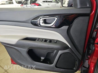 2025 Jeep Compass Limited - miniatura 9