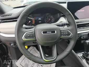 2025 Jeep Compass Limited - miniatura 10