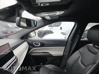 2025 Jeep Compass Limited - miniatura 18