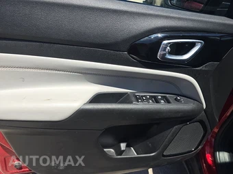 2025 Jeep Compass Limited - miniatura 9