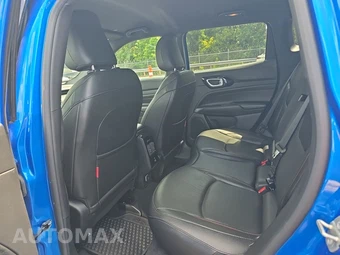 2025 Jeep Compass Trailhawk - miniatura 13
