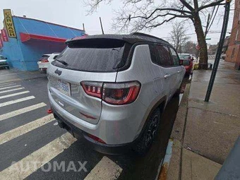 2025 Jeep Compass Trailhawk - miniatura 3