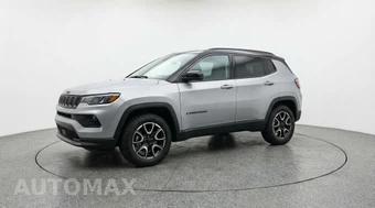 2025 Jeep Compass Trailhawk - miniatura 3