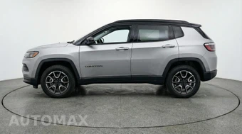 2025 Jeep Compass Trailhawk - miniatura 4