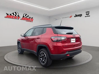 2025 Jeep Compass Trailhawk - miniatura 7