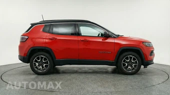 2025 Jeep Compass Trailhawk - miniatura 8
