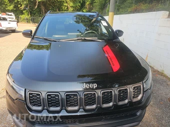 2025 Jeep Compass Trailhawk - miniatura 2