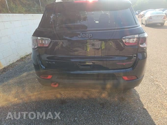 2025 Jeep Compass Trailhawk - miniatura 5