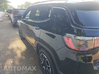 2025 Jeep Compass Trailhawk - miniatura 6