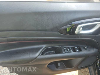 2025 Jeep Compass Trailhawk - miniatura 9