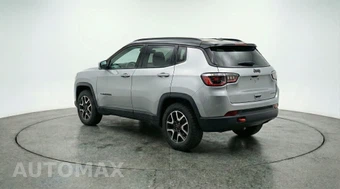 2025 Jeep Compass Trailhawk - miniatura 5