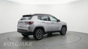 2025 Jeep Compass Trailhawk - miniatura 7