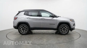 2025 Jeep Compass Trailhawk - miniatura 8