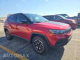 2025 Jeep Compass Trailhawk - miniatura 3