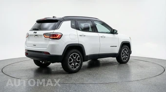 2025 Jeep Compass Trailhawk - miniatura 7