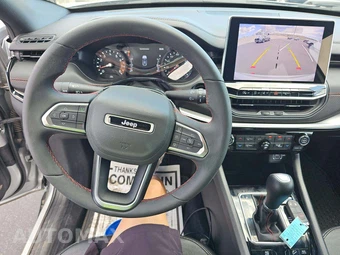 2025 Jeep Compass Trailhawk - miniatura 10