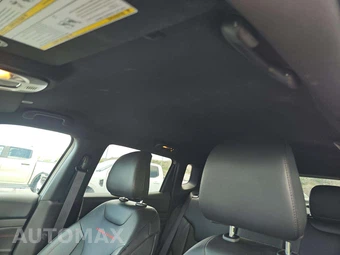 2025 Jeep Compass Trailhawk - miniatura 11