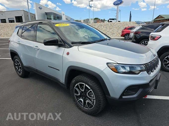 2025 Jeep Compass Trailhawk - miniatura 4