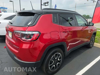 2025 Jeep Compass Trailhawk - miniatura 3