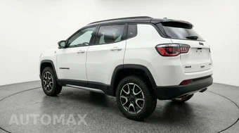 2025 Jeep Compass Trailhawk - miniatura 5