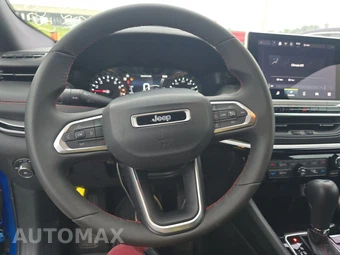 2025 Jeep Compass Trailhawk - miniatura 4