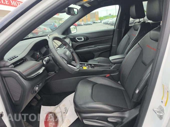 2025 Jeep Compass Trailhawk - miniatura 6