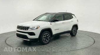 2025 Jeep Compass Trailhawk - miniatura 3