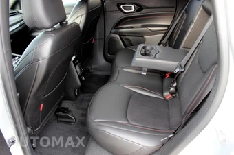 2025 Jeep Compass Trailhawk - miniatura 15