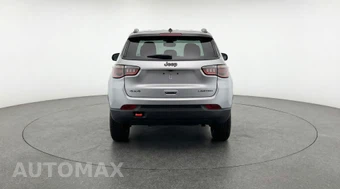2025 Jeep Compass Trailhawk - miniatura 6