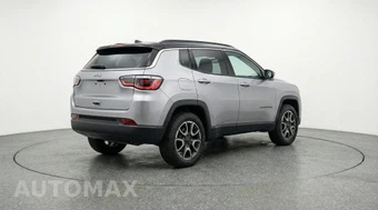 2025 Jeep Compass Trailhawk - miniatura 7