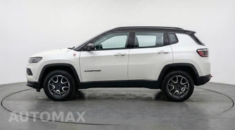2025 Jeep Compass Trailhawk - miniatura 4